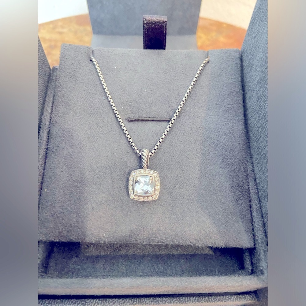 Authentic David Yurman Petite Albion White Topaz Diamond Sterling Necklace 🤍🩶🌻